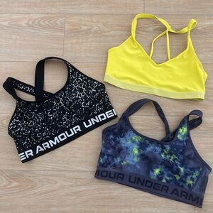 3 UA sport bras✨